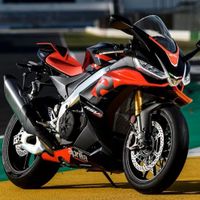 Siêu mô tô Aprilia-RSV4-1100-Factory