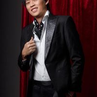 Hoài Linh đóng MV ca nhạc