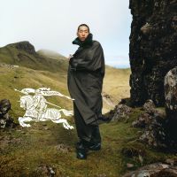 chiến dịch Burberry Winter 2023