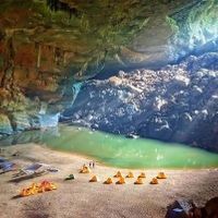 Hang động 3 triệu năm tuổi ở Việt Nam, báo chí phương Tây trầm trồ!
