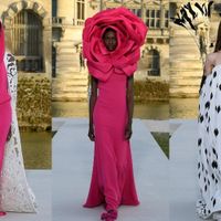 Valentino Haute Couture Thu Đông 2023 - BST mang tên “Một tòa lâu đài”