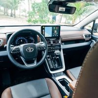 Innova Cross 