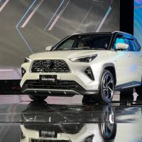 Innova Cross 
