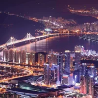 Thành phố biển Busan sầm uất.