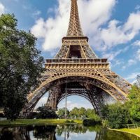Eiffel-mo-cua-tro-lai-ivivu-1