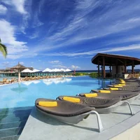 Centara Ras Fushi Resort & Spa Maldives, xem đánh giá và giá phòng |  Trip.com