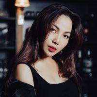 ca sĩ Khánh Loan tại Paris