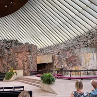 nha-tho-da-Temppeliaukio-ivivu-4
