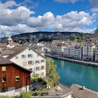 Đồi Lindenhof Thụy Sỹ – Địa điểm chiêm ngưỡng toàn cảnh thành phố đáng sống Zurich