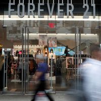 Shein hợp tác Forever 21