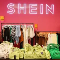 Shein hợp tác Forever 21