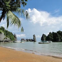 NAM PHỐ TRỪNG BA (BÃI BIỂN PHÍA NAM)
