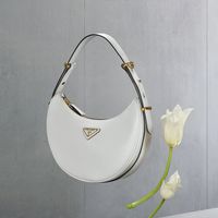 Prada Arqué