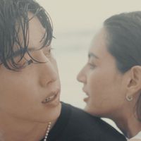 Mark Tuan-GOT7 và Mai Davika trong MV “Everyone else fades"