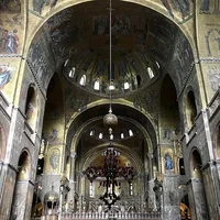 Basilica-di-San-Marco-ivivu-5