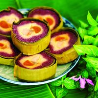 bánh-tét-lá-cẩm-ivivu