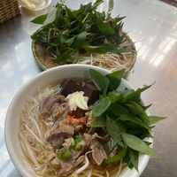 bún-bò-rau-răm-ivivu