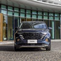 Hyundai Custin