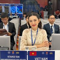 Hoa hậu Nguyễn Thúc Thùy Tiên