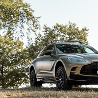 Aston Martin DBX707 