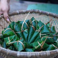 banh-cooc-mo-ivivu.jpg