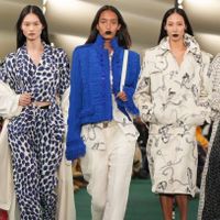 BST Burberry Xuân-Hè 2024 - Tái tạo áo khoác lịch sử