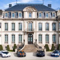 Ngắm bộ sưu tập siêu xe Bugatti trị giá 43,8 triệu USD