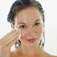 removing-make-up.jpg.png
