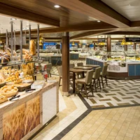 Tận hưởng thế giới ẩm thực hấp dẫn trên du thuyền Spectrum of the Seas