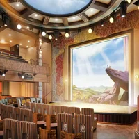 Nội thất của nhà hát Sarabi trên tàu Disney Treasure
