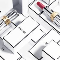 CHANEL 31 Le Rouge