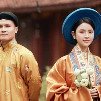 Cô dâu Chu Thanh Huyền đẹp lộng lẫy chờ chú rể Quang Hải