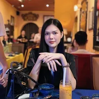 Ngọc Trinh công khai tình tứ bên bạn trai ngay trước thềm năm mới