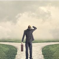 Thần số học dùng ngày sinh âm hay dương?