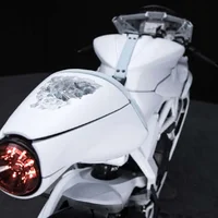 MV Agusta Superveloce 800 độc bản từ nghệ sĩ đương đại Daniel Arsham