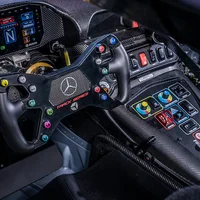 Vạn lý tốc độ - hơi thở của mãnh thú Mercedes-AMG GT2 697 mã lực