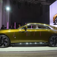 Rolls Royce Spectre ra mắt tại Việt Nam