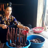 Thịt gác bếp của đồng bào Thái vào vụ Tết