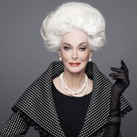 siêu mẫu Carmen Dell