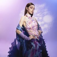 Bí quyết sở hữu cơ bụng số 11 săn chắc của ca sĩ MLee là gì