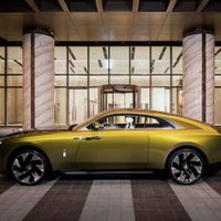 Rolls-Royce Spectre siêu sang với tốc độ và mô-men xoắn ấn tượng