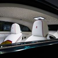 Xe điện đầu tiên của Rolls-Royce ra mắt tại Việt Nam