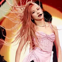 Huyền thoại "tóc nhảy" của Rosé từng khiến hội chị em "cười ná thở"