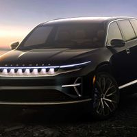 Những hé lộ đầu tiên về xe điện Jeep Wagoneer S: Công suất tới 600 mã lực