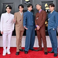 Đi sâu vào khám phá thời trang phối hợp của nhóm nhạc BTS