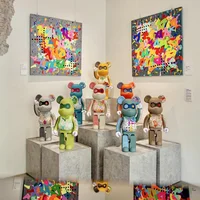 Không chỉ là một món đồ chơi sưu tầm, Be@rbrick là một biểu tượng văn hóa đại chúng