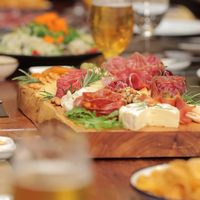 đùi heo muối Iberico