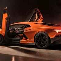 Bộ đôi xế khủng được Minh "Nhựa" nhá hàng sẽ về Việt Nam: Revuelto khẳng định đam mê Lamborghini, Spectre trải nghiệm xe điện của Rolls-Royce