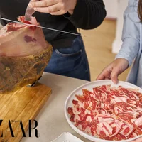 Đùi heo muối (Jamon Iberico) có đáng giá 112 triệu đồng không?