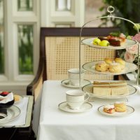Thưởng thức trà chiều kiểu Anh tại các khách sạn Việt